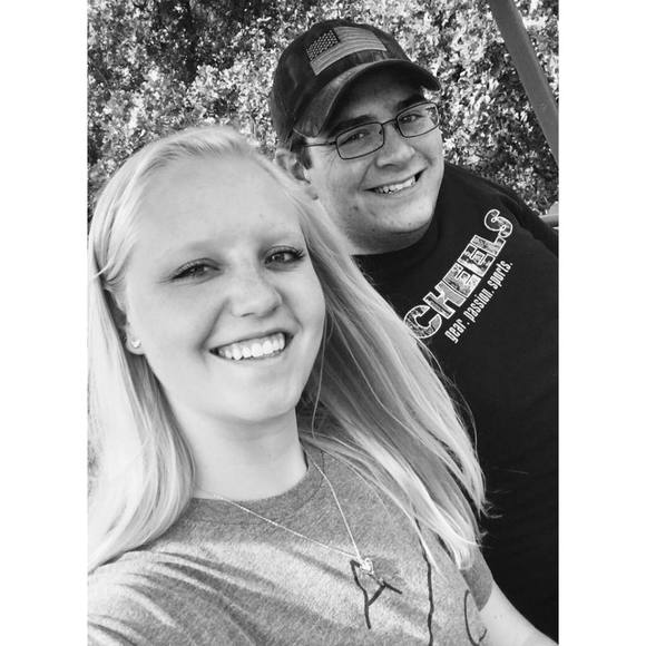 Meet your Posher, Elysia - Picture 1 of 1